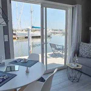 Marina Degli Estensi Floating Botel