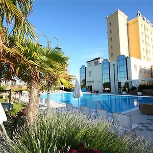 Zanhotel Centergross Hotel